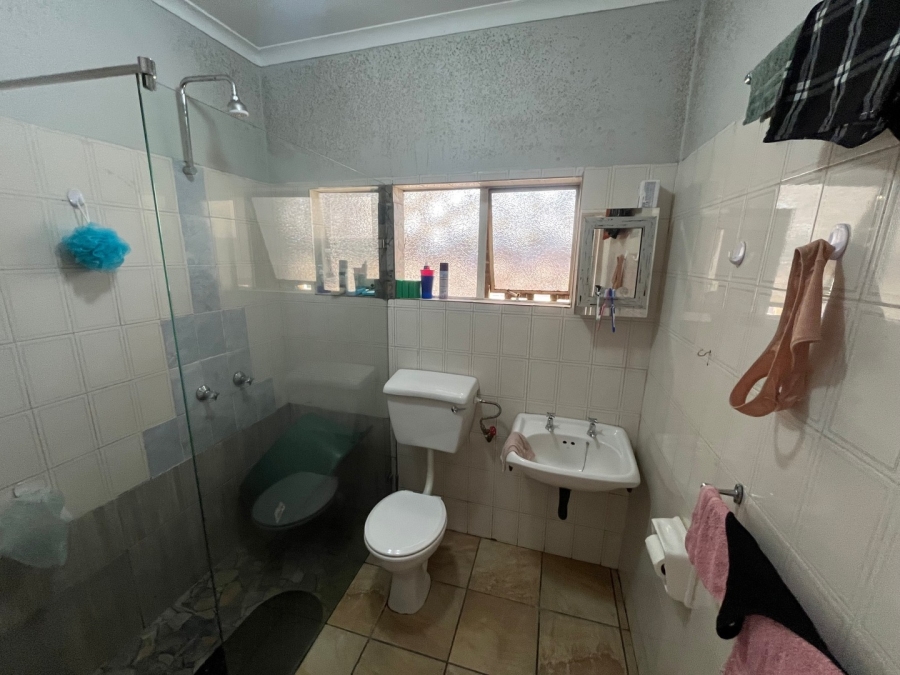 2 Bedroom Property for Sale in Rustenburg Central North West